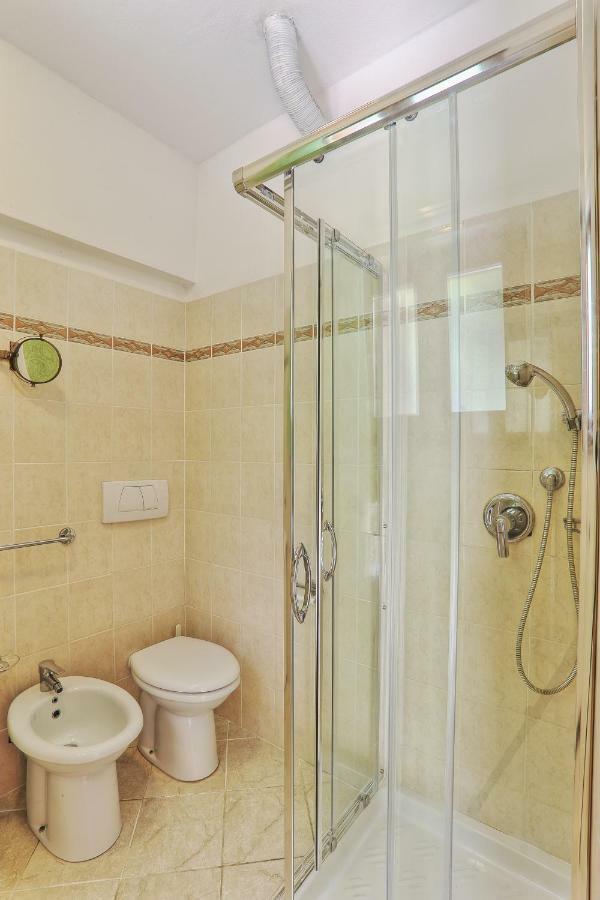 Vacanzamaredue 2 Residence มารินา ดิ กัมโป ภายนอก รูปภาพ